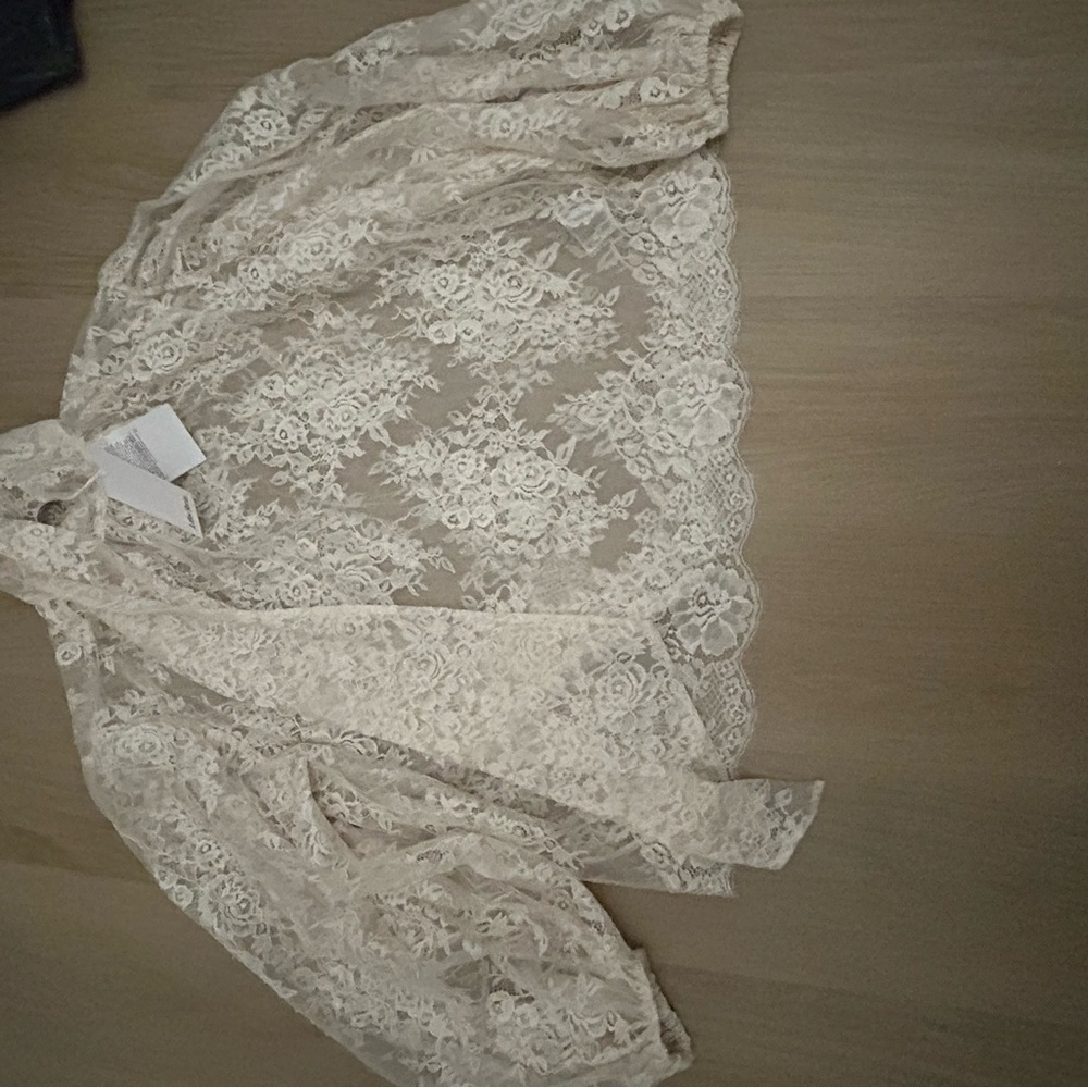 & Other Stories Floral Lace Top in Ivory - Picture 6 of 7